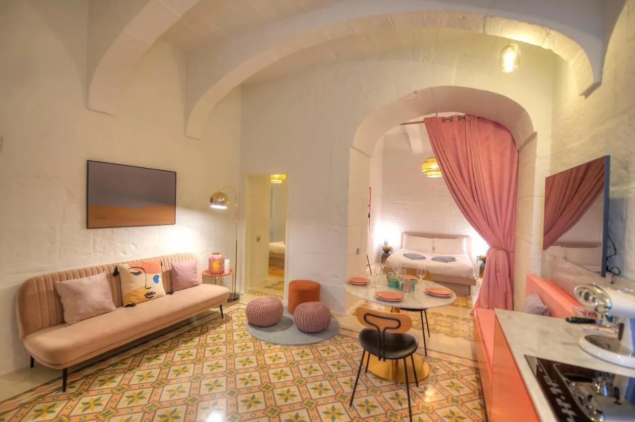 Impressive & Stylish Palazzino In Valletta Ddem1-3