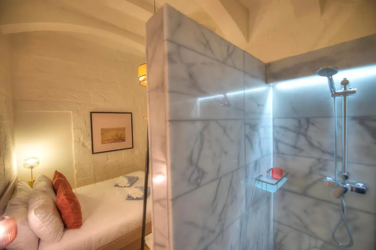 Apartment Impressive & Stylish Palazzino In Valletta Ddem1-3