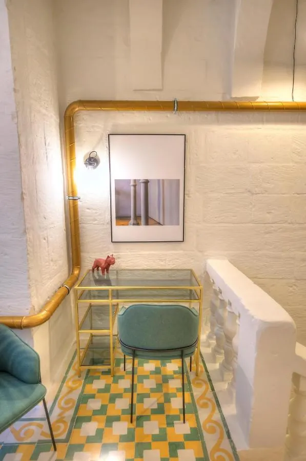 Impressive & Stylish Palazzino In Valletta Ddem1-3 0*,