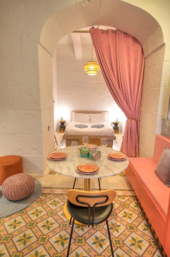 Impressive & Stylish Palazzino In Valletta Ddem1-3 Malta